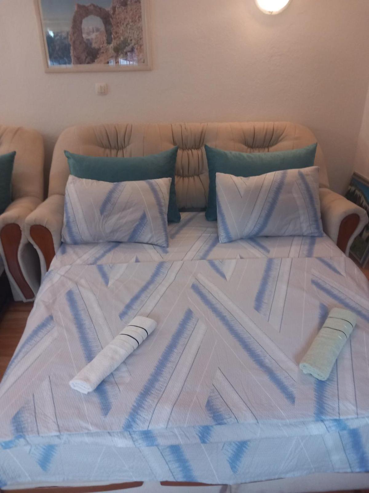 Villa Kuca Za Odmor Sa Bazenom Diva Grabovica Jablanica Exterior foto